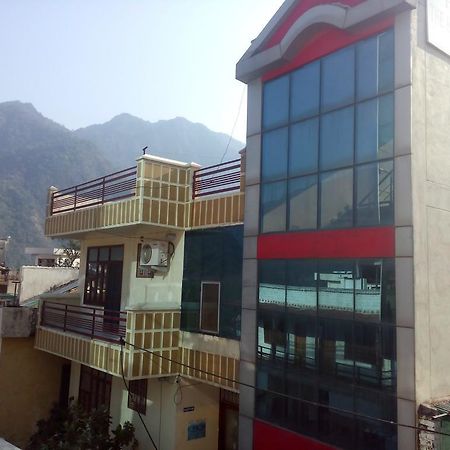 Rishīkesh The Holiday Home المظهر الخارجي الصورة